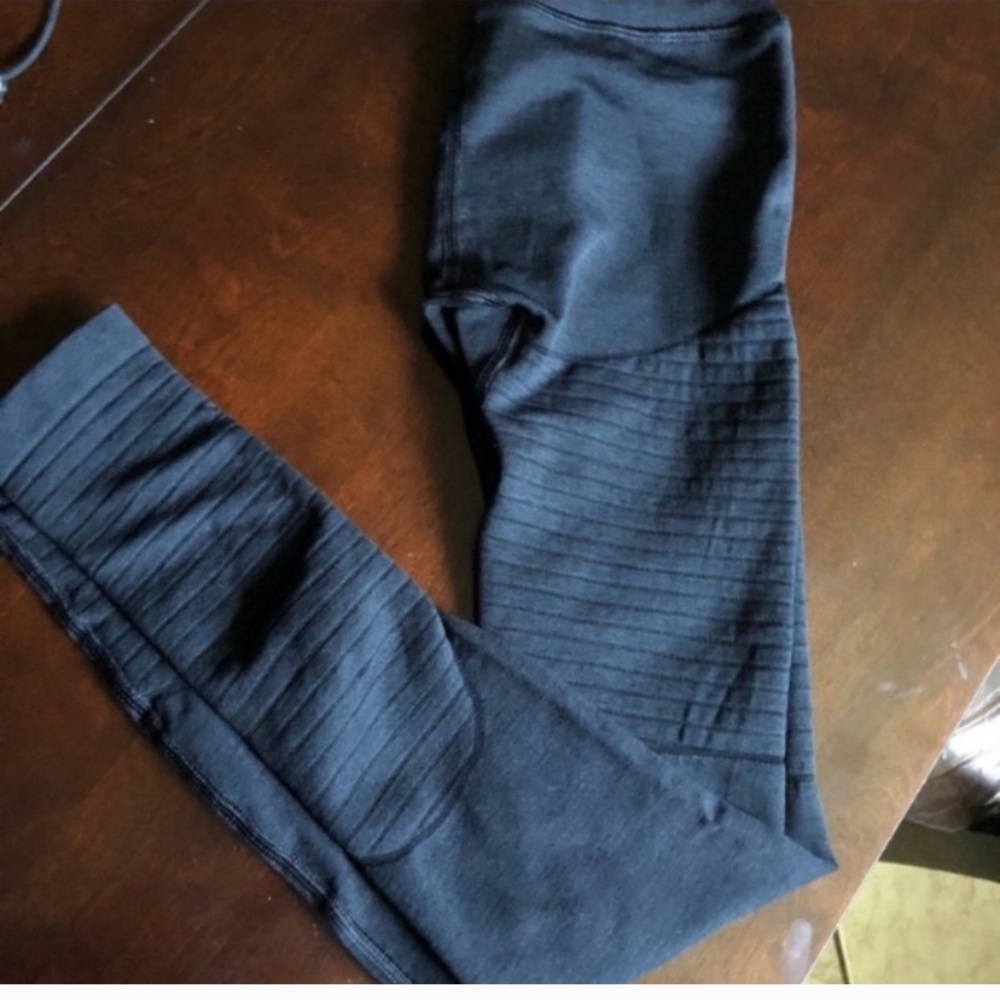 Alphalete R6 legging